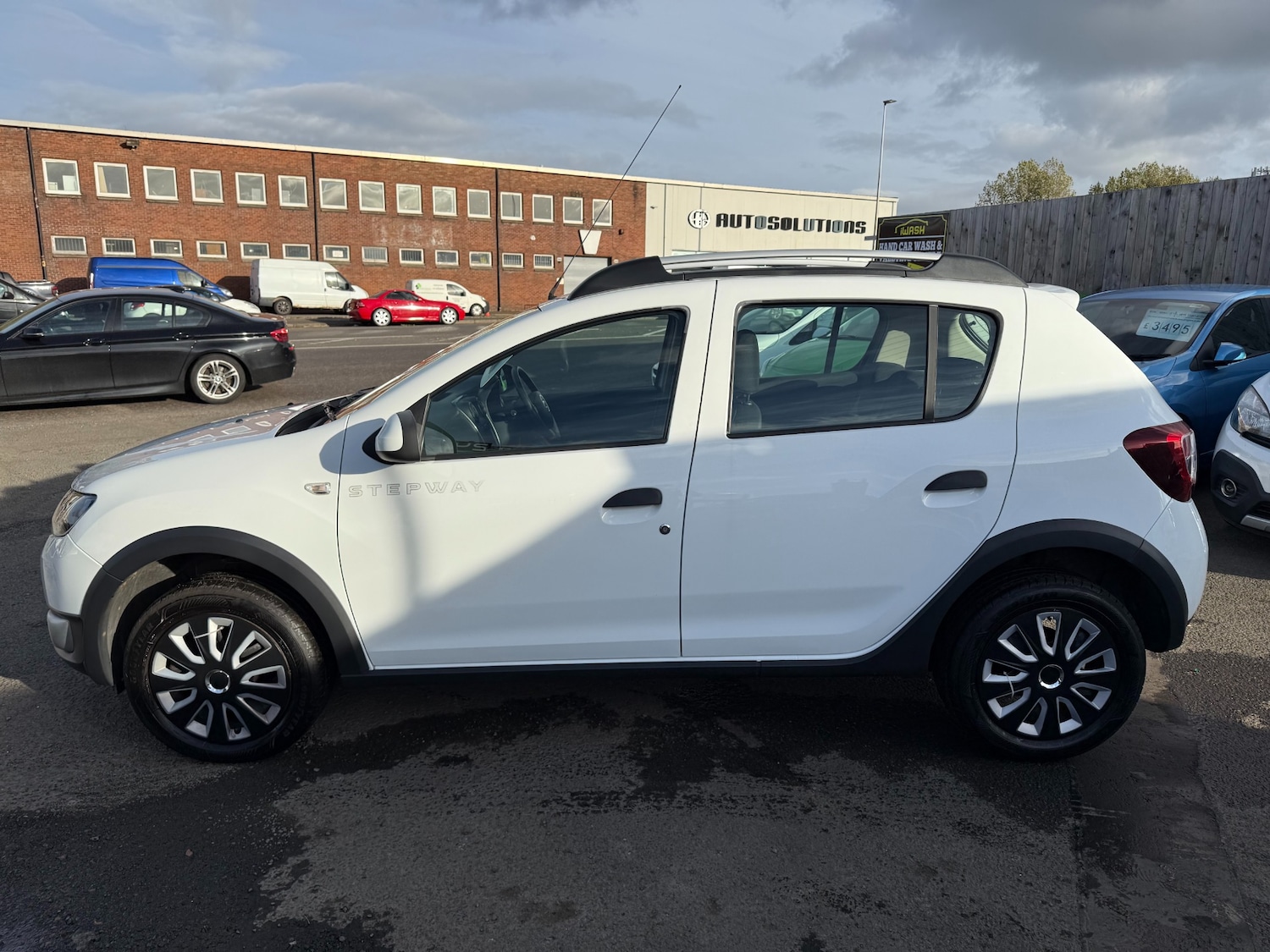 Used Dacia Sandero Stepway 2014 for sale - 76374793: Photo 3