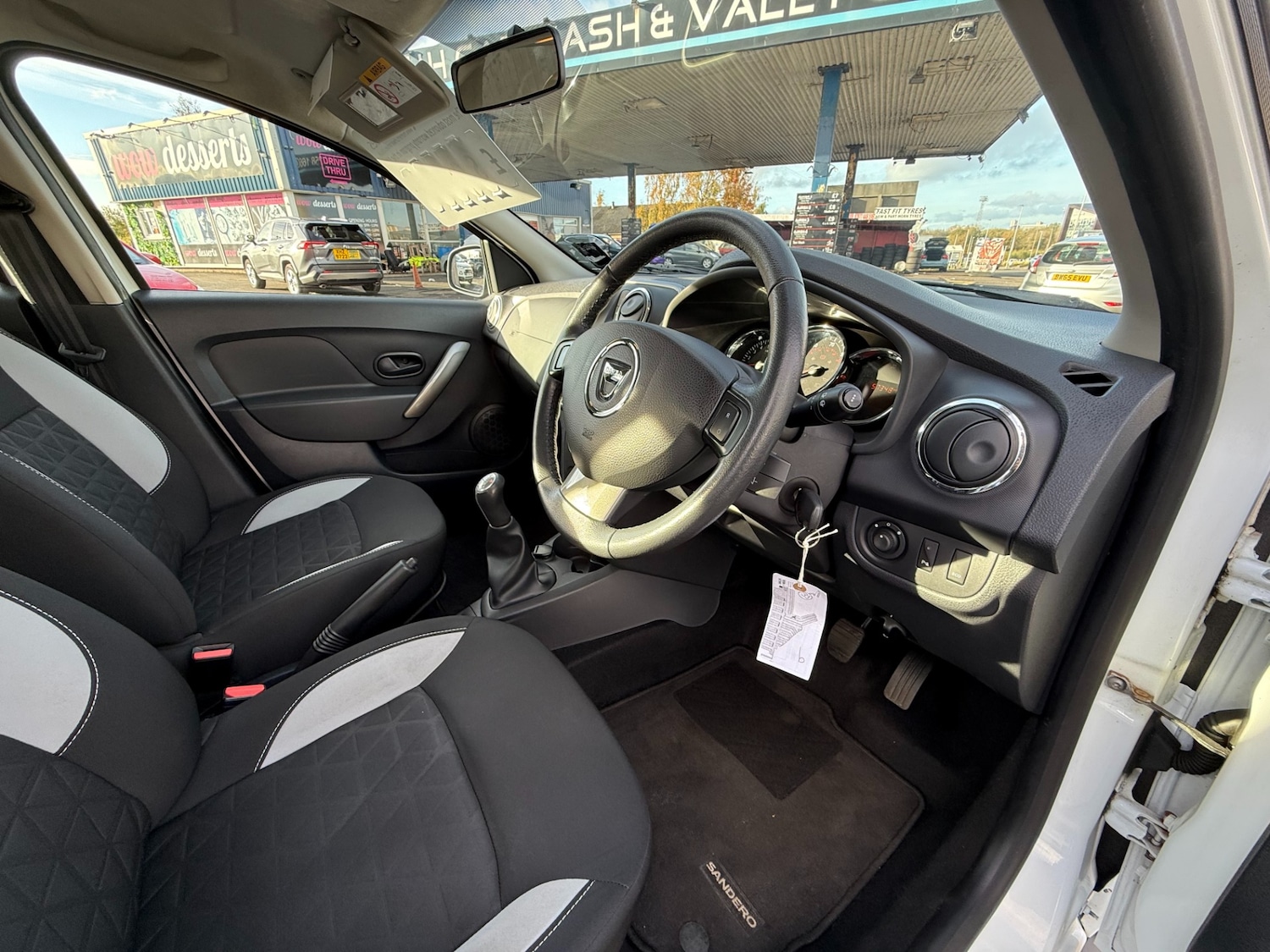 Used Dacia Sandero Stepway 2014 for sale - 76374793: Photo 7