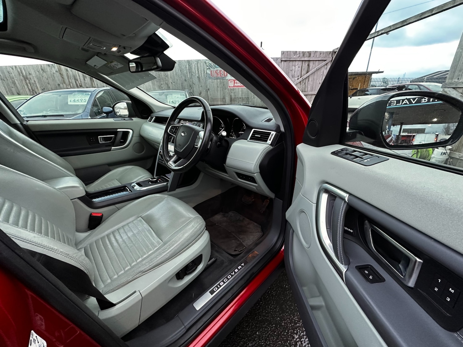 Used Land Rover Discovery Sport 2017 for sale - 77210808: Photo 12