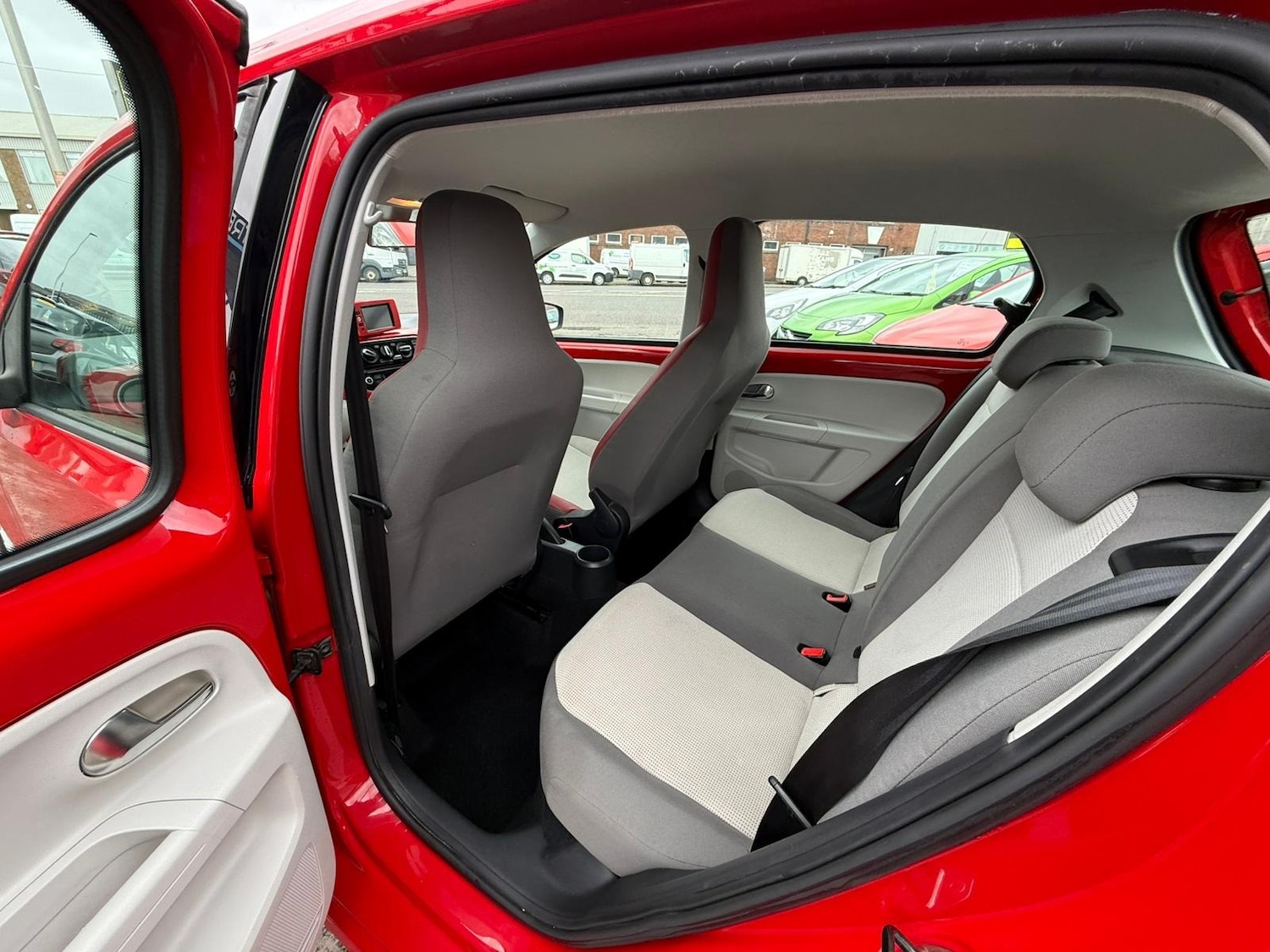 Used Volkswagen up! 2013 for sale - 77935208: Photo 11