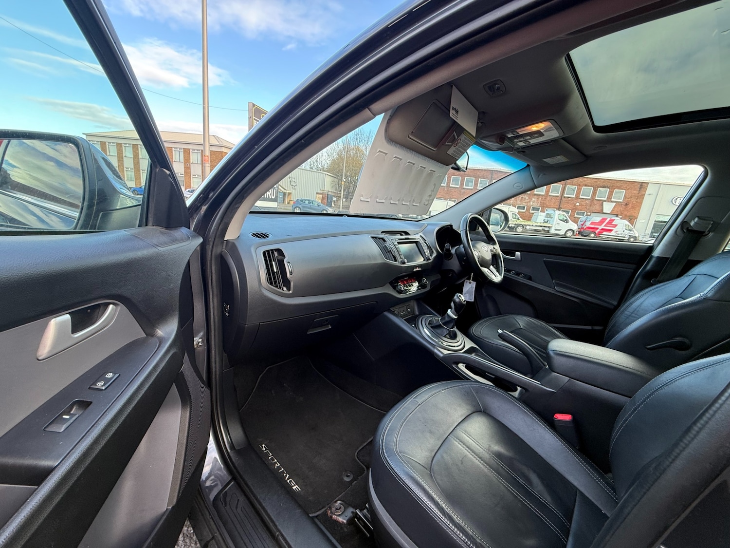 Used Kia Sportage 2012 for sale - 76652928: Photo 12