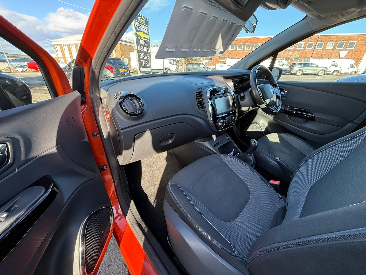 Used Renault Captur 2016 for sale - 77778868: Photo 11