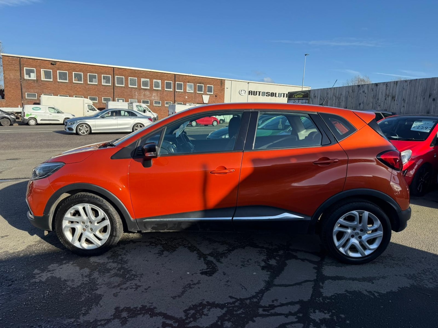 Used Renault Captur 2016 for sale - 77778868: Photo 4