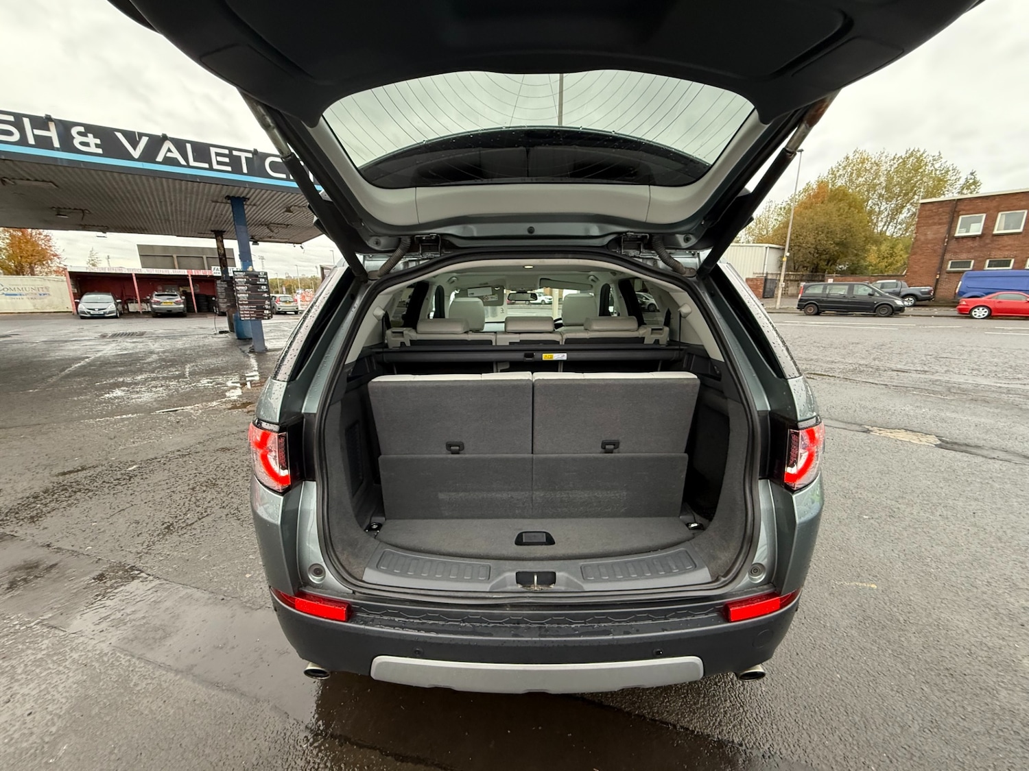 Used Land Rover Discovery Sport 2018 for sale - 76375420: Photo 16