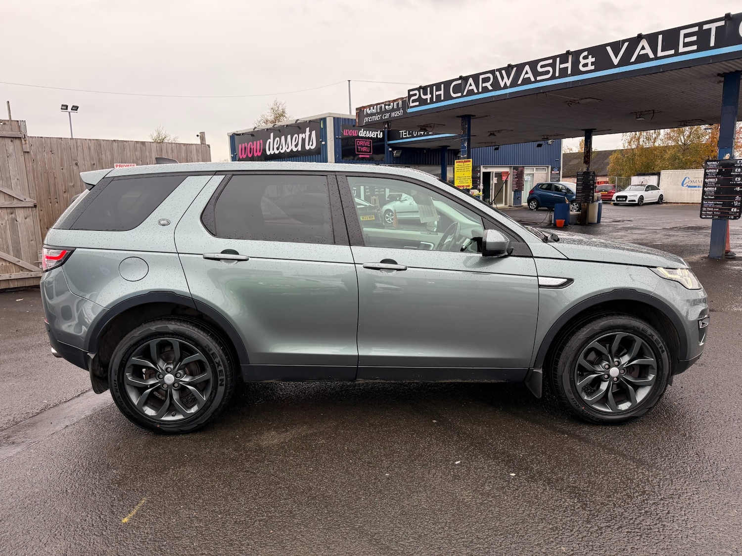 Used Land Rover Discovery Sport 2018 for sale - 76375420: Photo 8