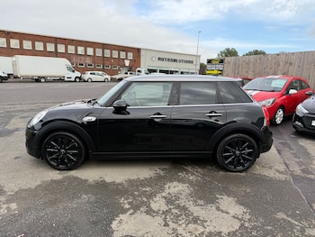 Used MINI Hatch 2017 for sale - 75996787: Photo