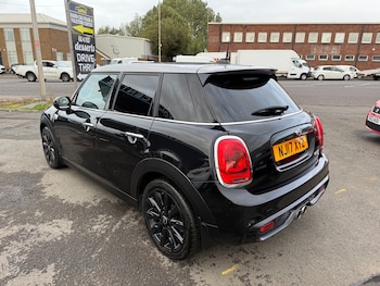 Used MINI Hatch 2017 for sale - 75996787: Photo