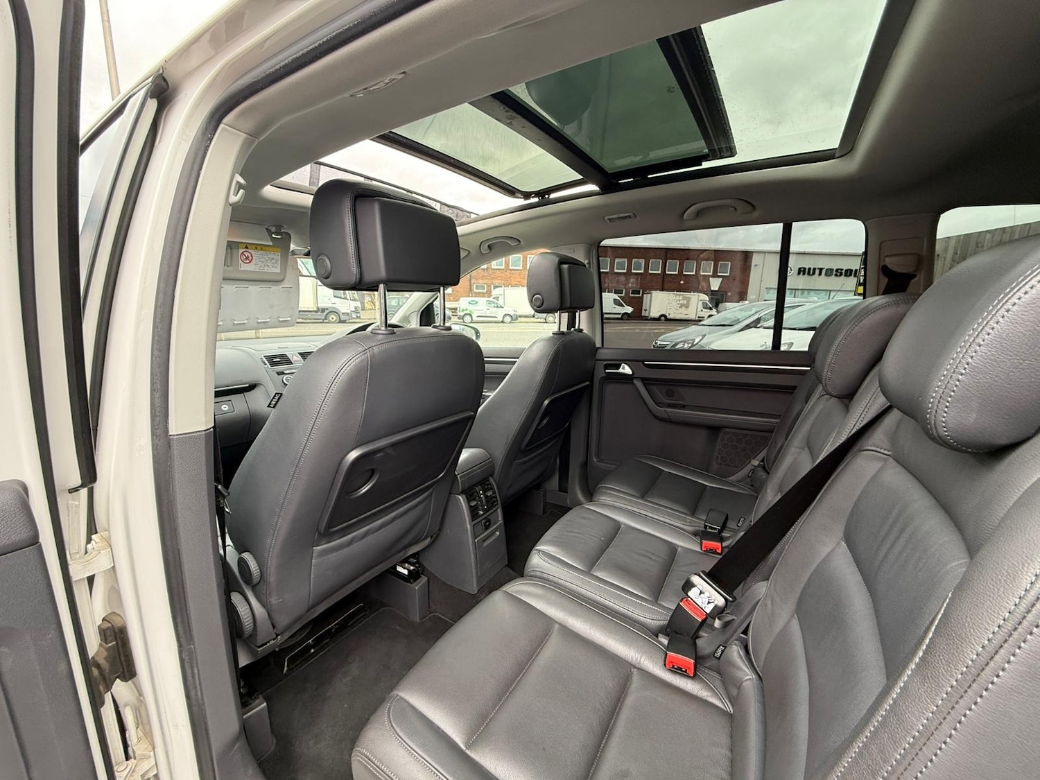 Used Volkswagen Touran 2014 for sale - 78150589: Photo 12