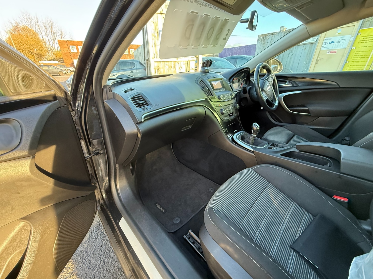 Used Vauxhall Insignia 2015 for sale - 76652898: Photo 11