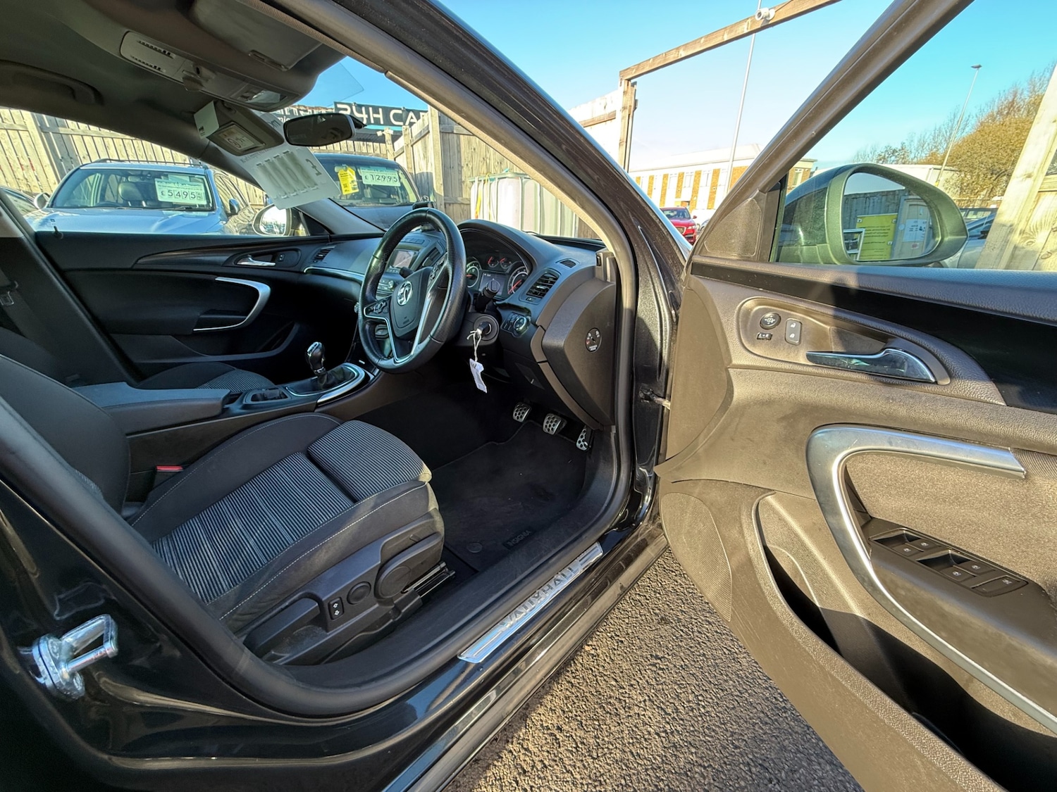 Used Vauxhall Insignia 2015 for sale - 76652898: Photo 16