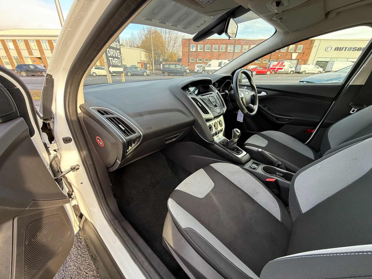 Used Ford Focus 2014 for sale - 76615858: Photo 11