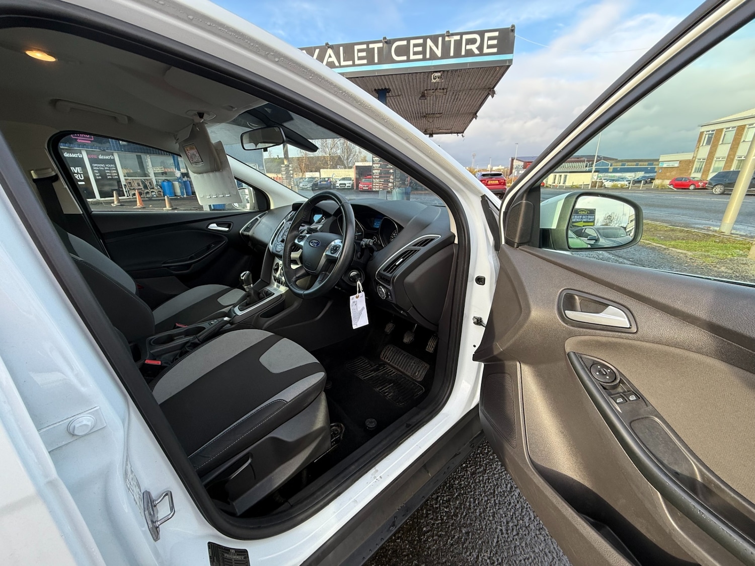 Used Ford Focus 2014 for sale - 76615858: Photo 16