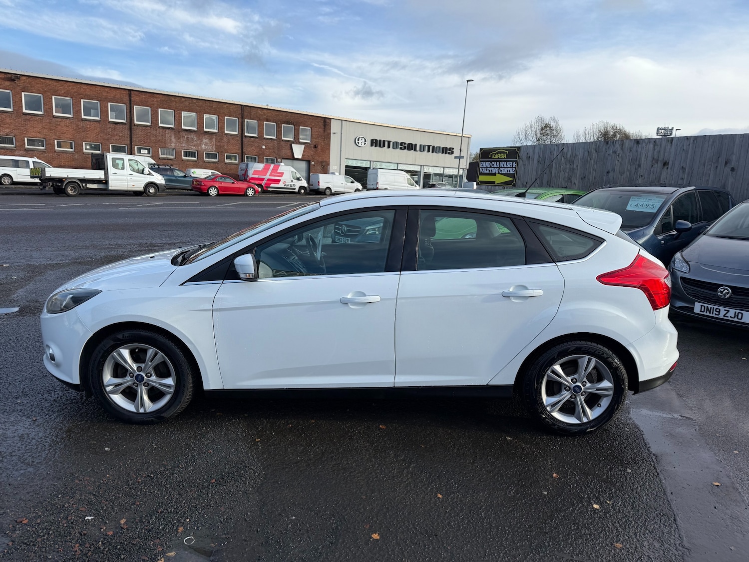 Used Ford Focus 2014 for sale - 76615858: Photo 4