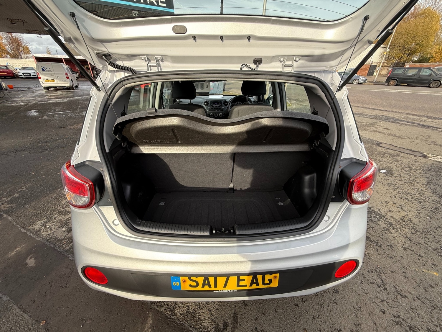 Used Hyundai i10 2017 for sale - 76542893: Photo 13