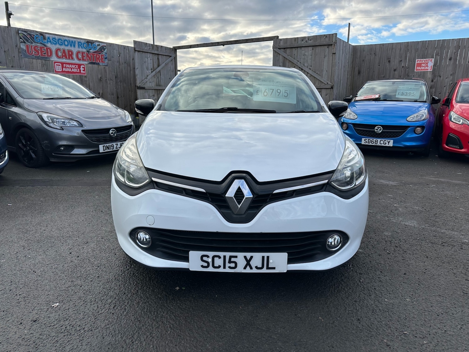 Used Renault Clio 2025 for sale - 77259309: Photo 2