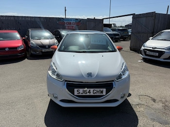 Used Peugeot 208 2014 for sale - 78776511: Photo