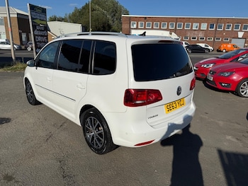 Used Volkswagen Touran 2014 for sale - 75690597: Photo