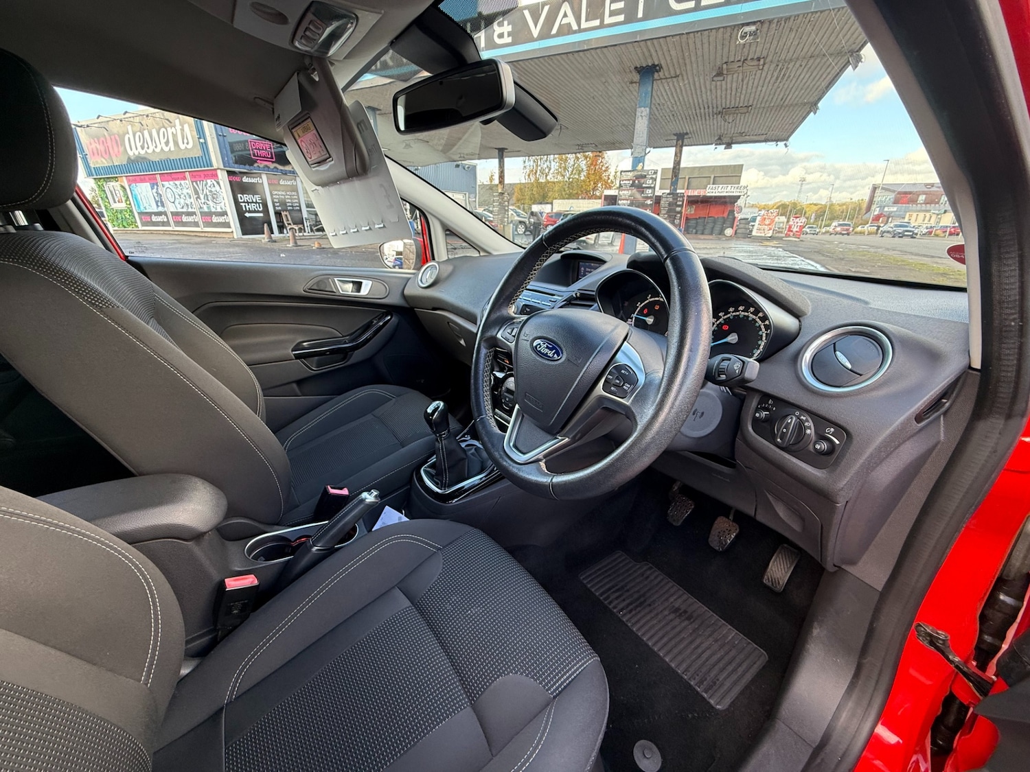 Used Ford Fiesta 2015 for sale - 76346189: Photo 8