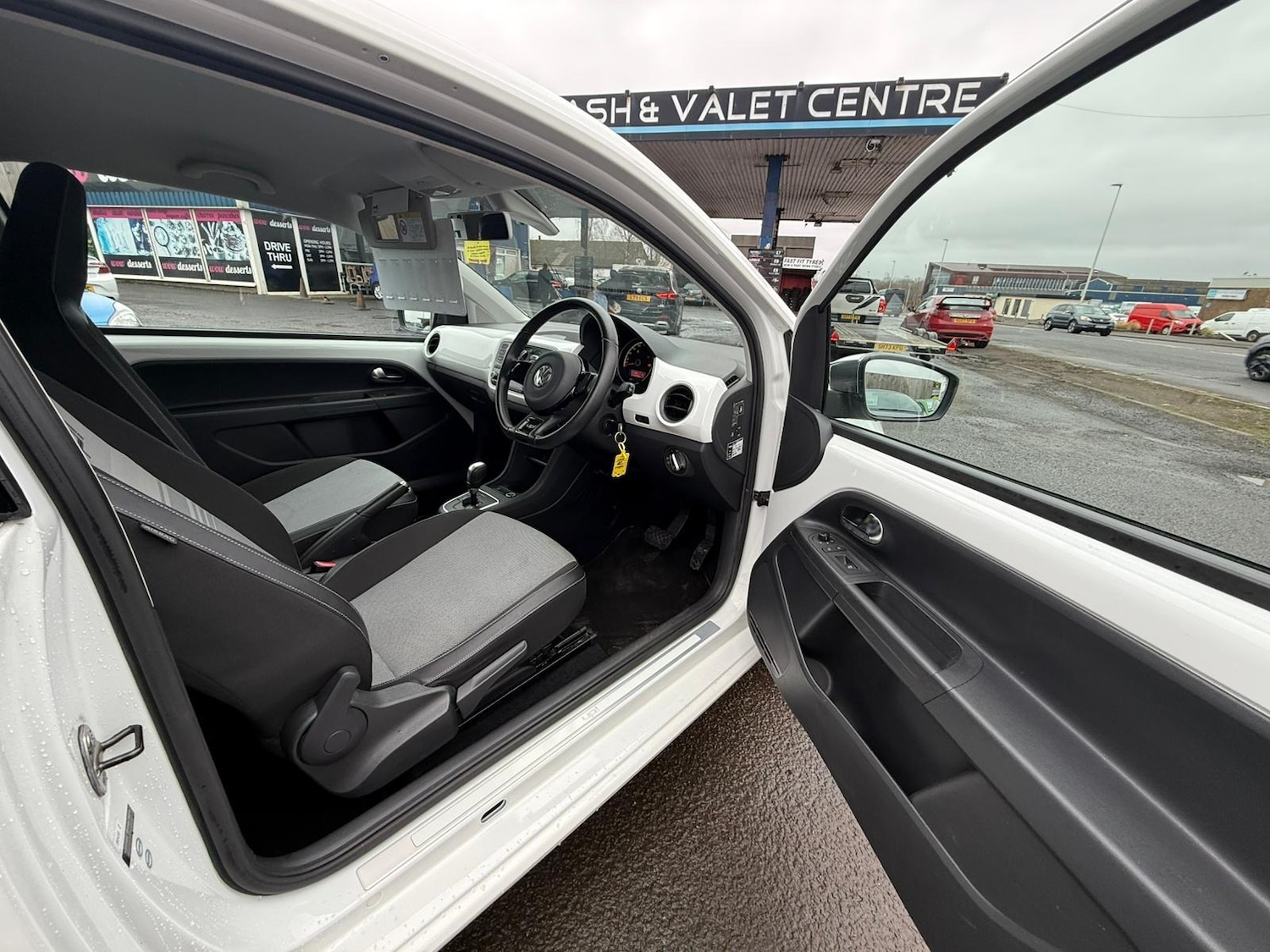 Used Volkswagen up! 2026 for sale - 77640390: Photo 9