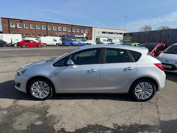 Used Vauxhall Astra 2014 for sale - 77998488: Photo