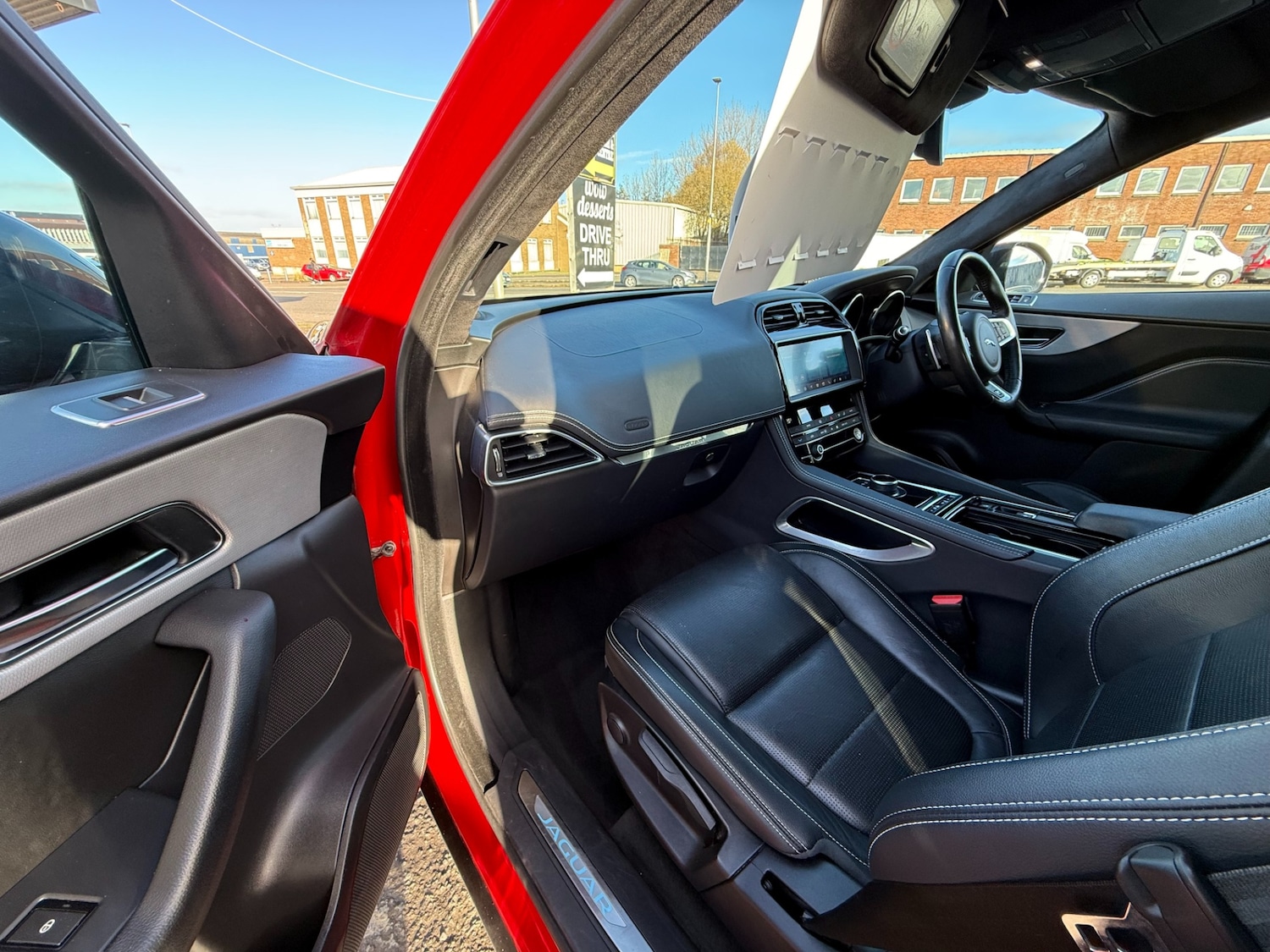 Used Jaguar F-Pace 2019 for sale - 76682394: Photo 12