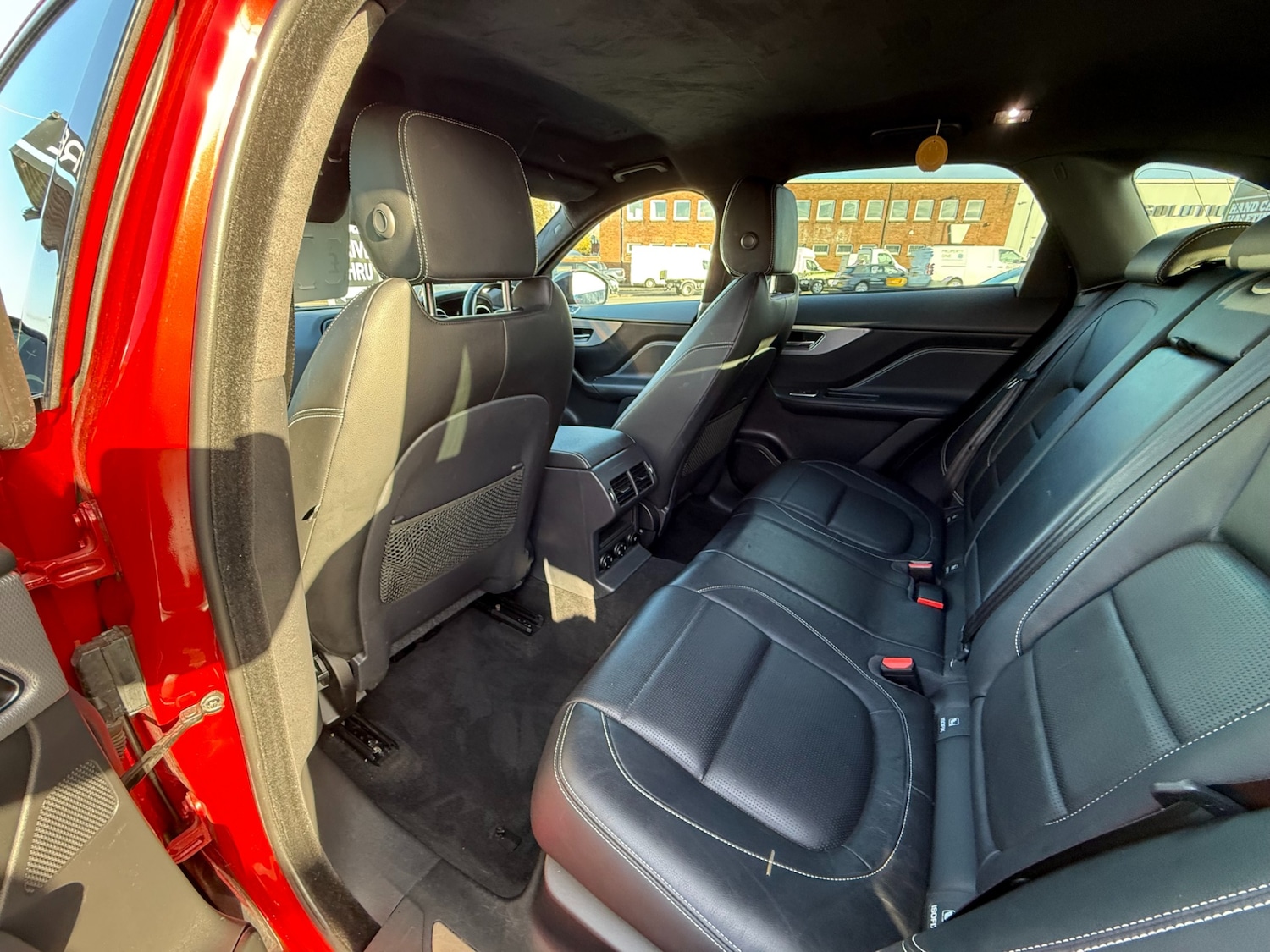 Used Jaguar F-Pace 2019 for sale - 76682394: Photo 13