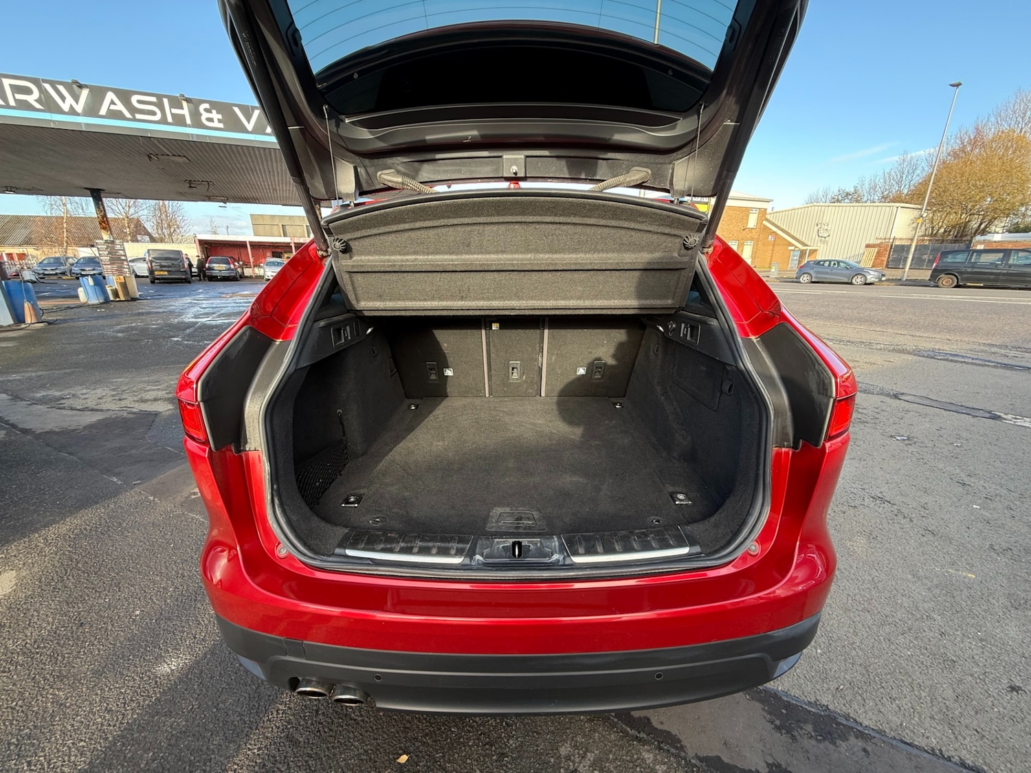 Used Jaguar F-Pace 2019 for sale - 76682394: Photo 14