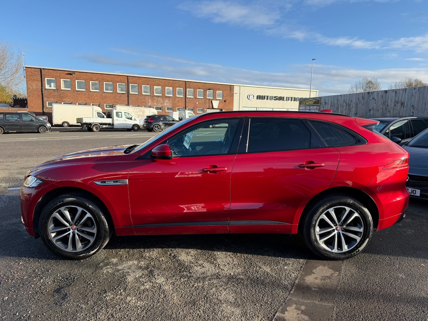 Used Jaguar F-Pace 2019 for sale - 76682394: Photo 4