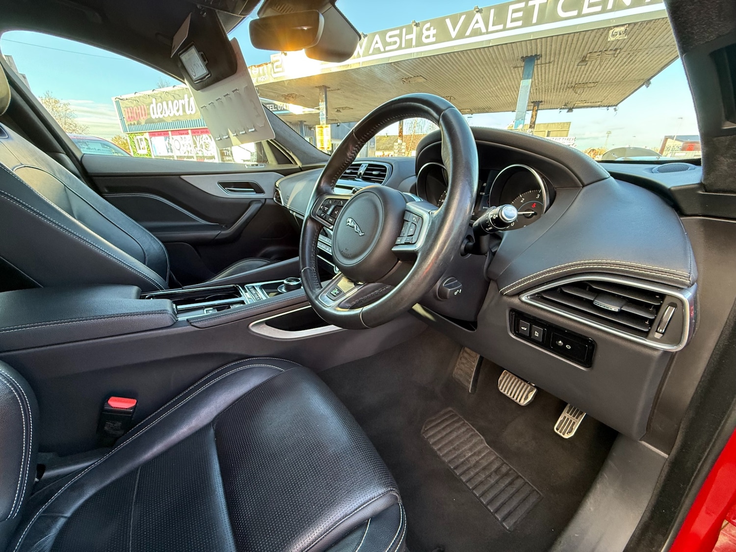 Used Jaguar F-Pace 2019 for sale - 76682394: Photo 9