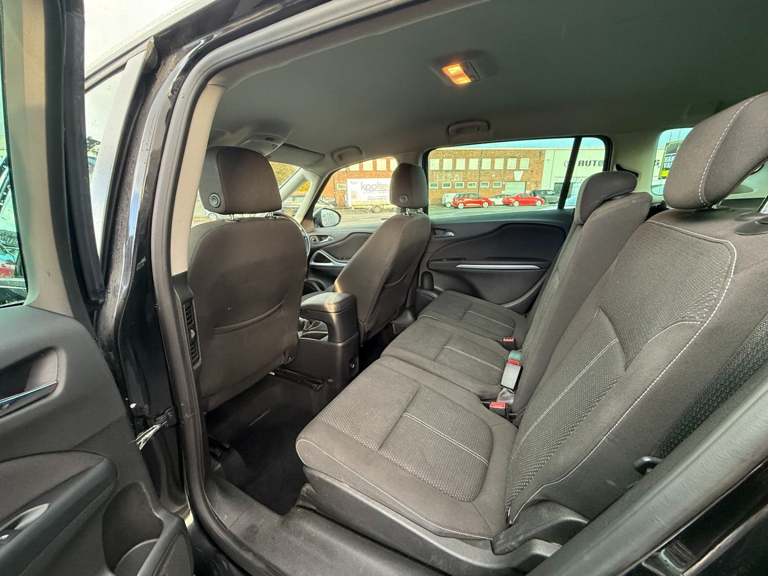 Used Vauxhall Zafira 2017 for sale - 76412552: Photo 10