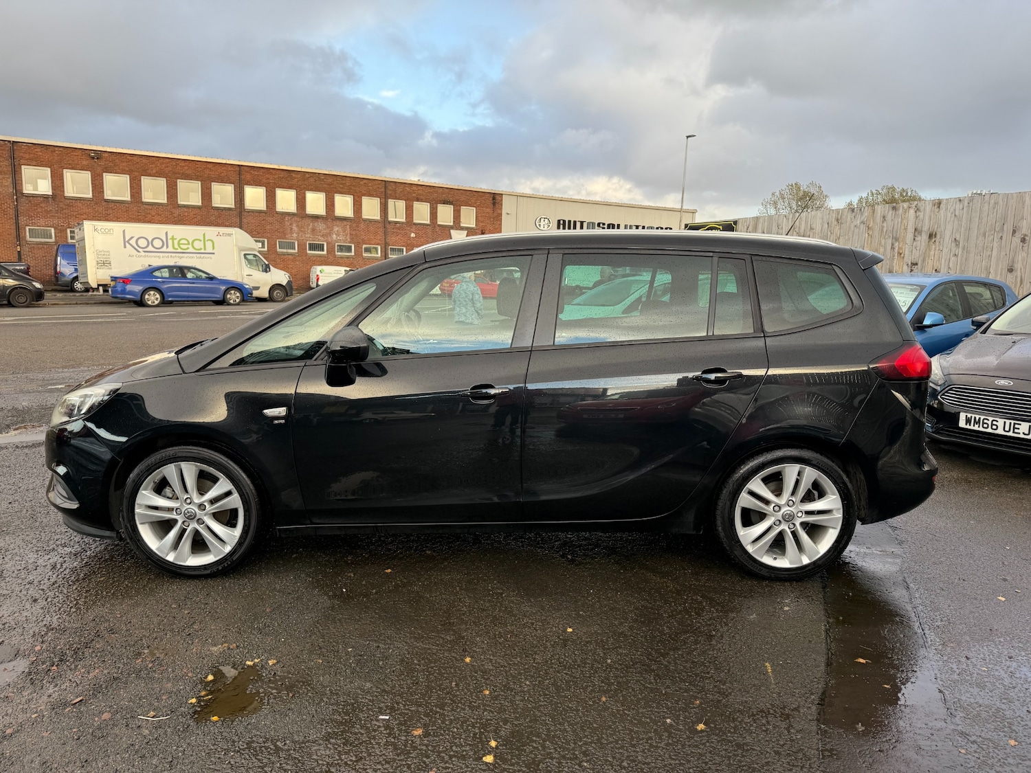 Used Vauxhall Zafira 2017 for sale - 76412552: Photo 3