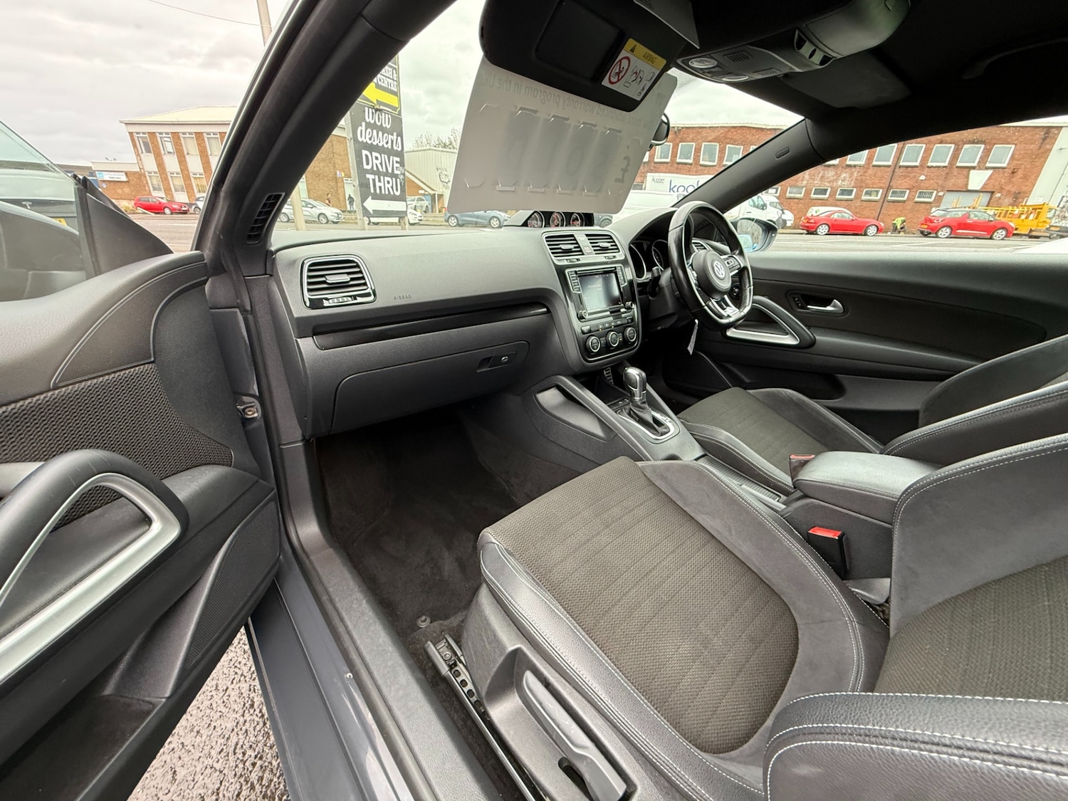 Used Volkswagen Scirocco 2018 for sale - 76510634: Photo 11