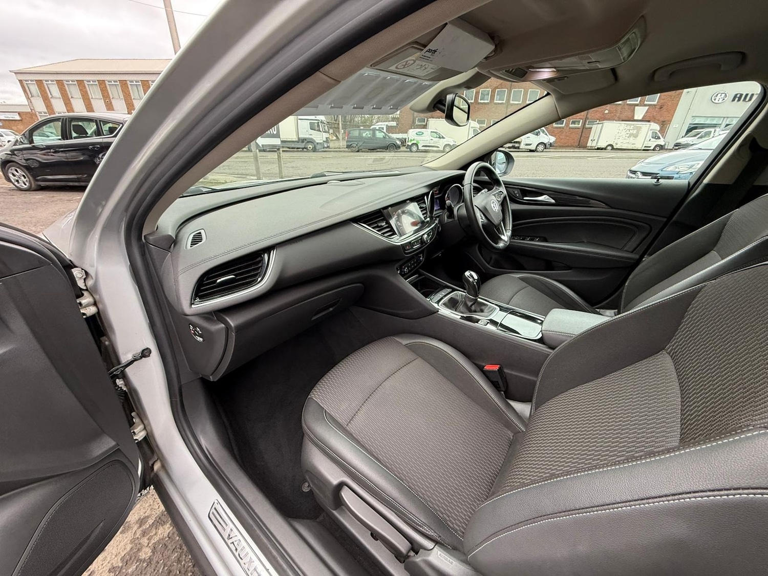 Used Vauxhall Insignia 2017 for sale - 77819134: Photo 10