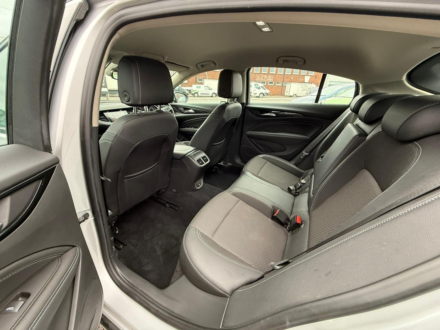 Used Vauxhall Insignia 2017 for sale - 77819134: Photo 11