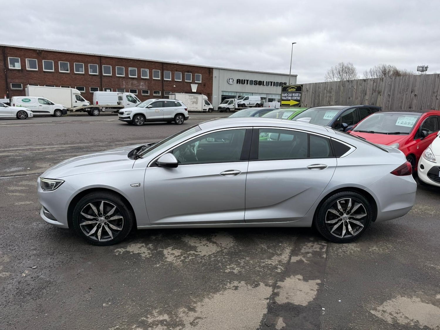 Used Vauxhall Insignia 2017 for sale - 77819134: Photo 8