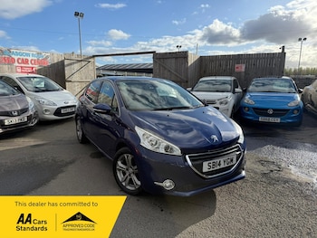 Used Peugeot 208 2014 for sale - 78251148: Photo