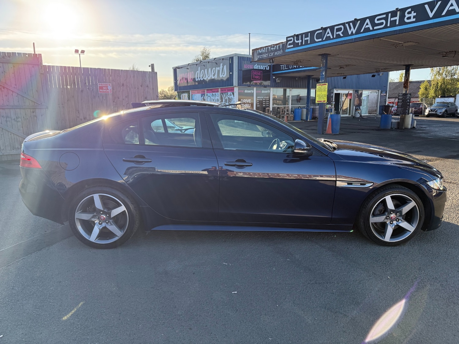 Used Jaguar XE 2016 for sale - 76147569: Photo 6