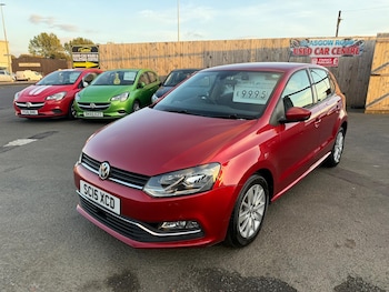 Used Volkswagen Polo 2015 for sale - 76280330: Photo