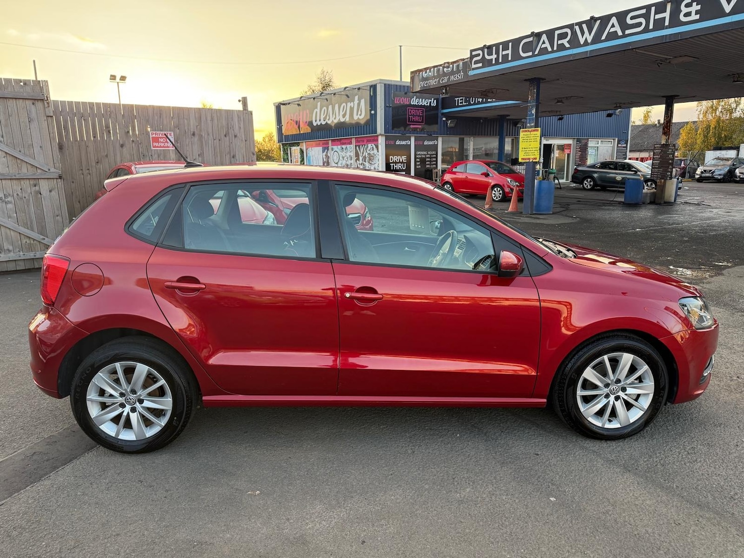 Used Volkswagen Polo 2015 for sale - 76280330: Photo 6