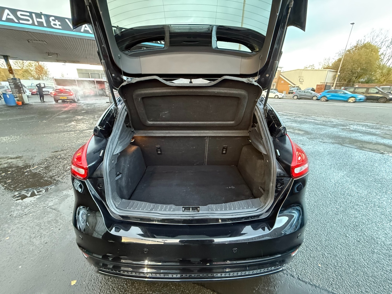 Used Ford Focus 2018 for sale - 76450633: Photo 11