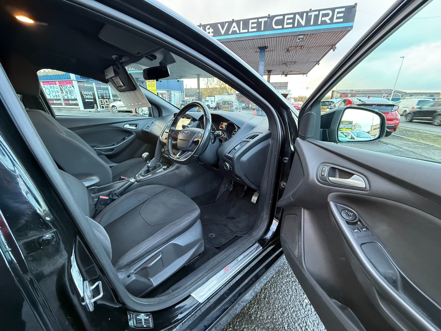 Used Ford Focus 2018 for sale - 76450633: Photo 16