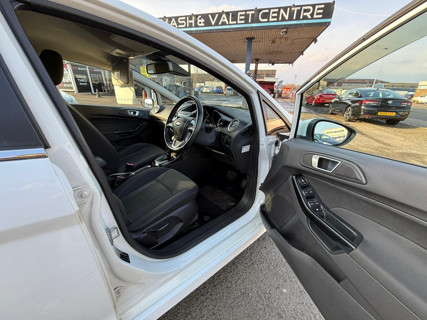 Used Ford Fiesta 2014 for sale - 77778321: Photo 16