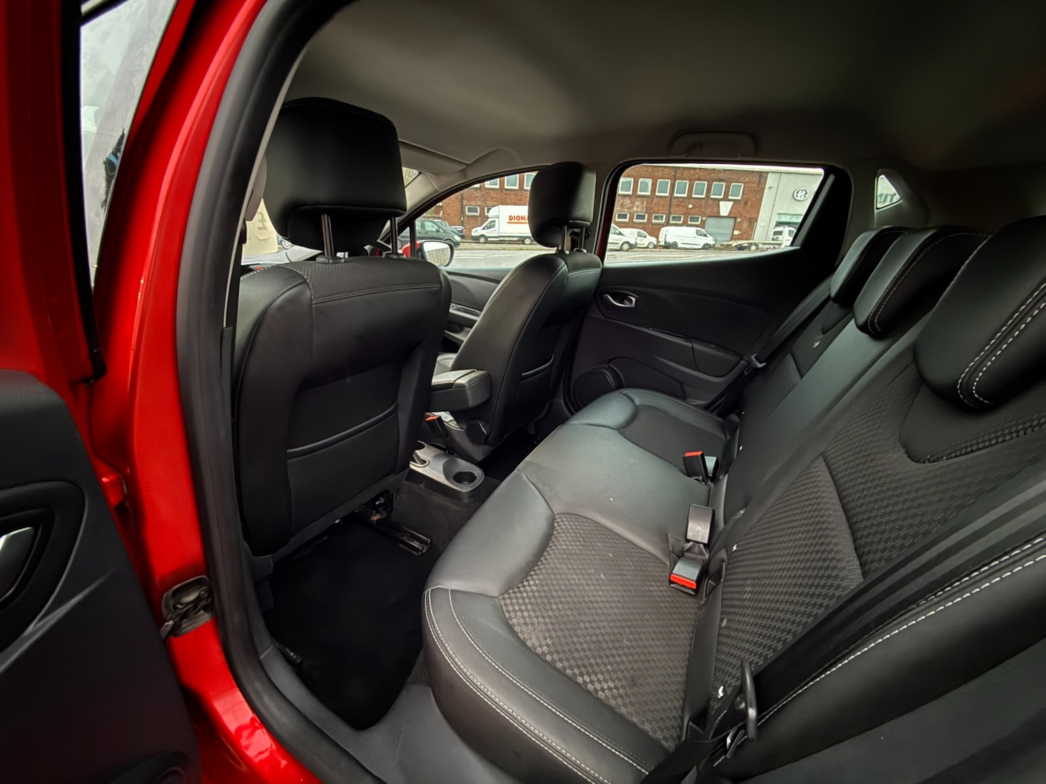 Used Renault Clio 2017 for sale - 76299626: Photo 12