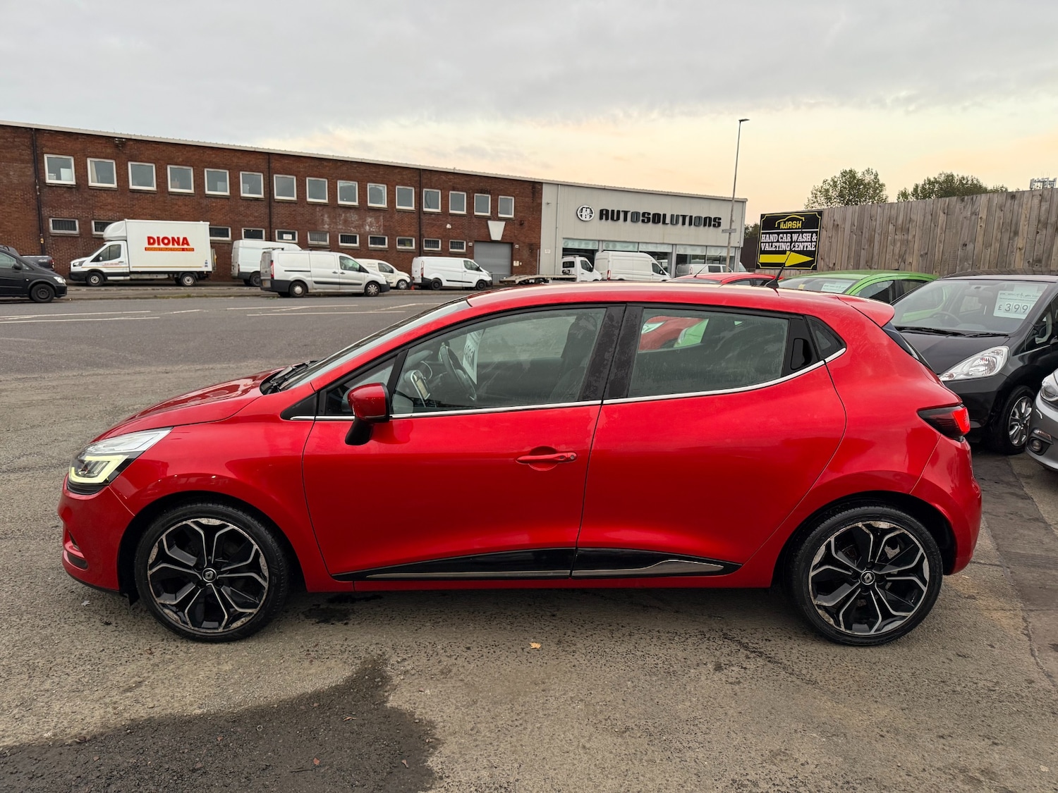 Used Renault Clio 2017 for sale - 76299626: Photo 4