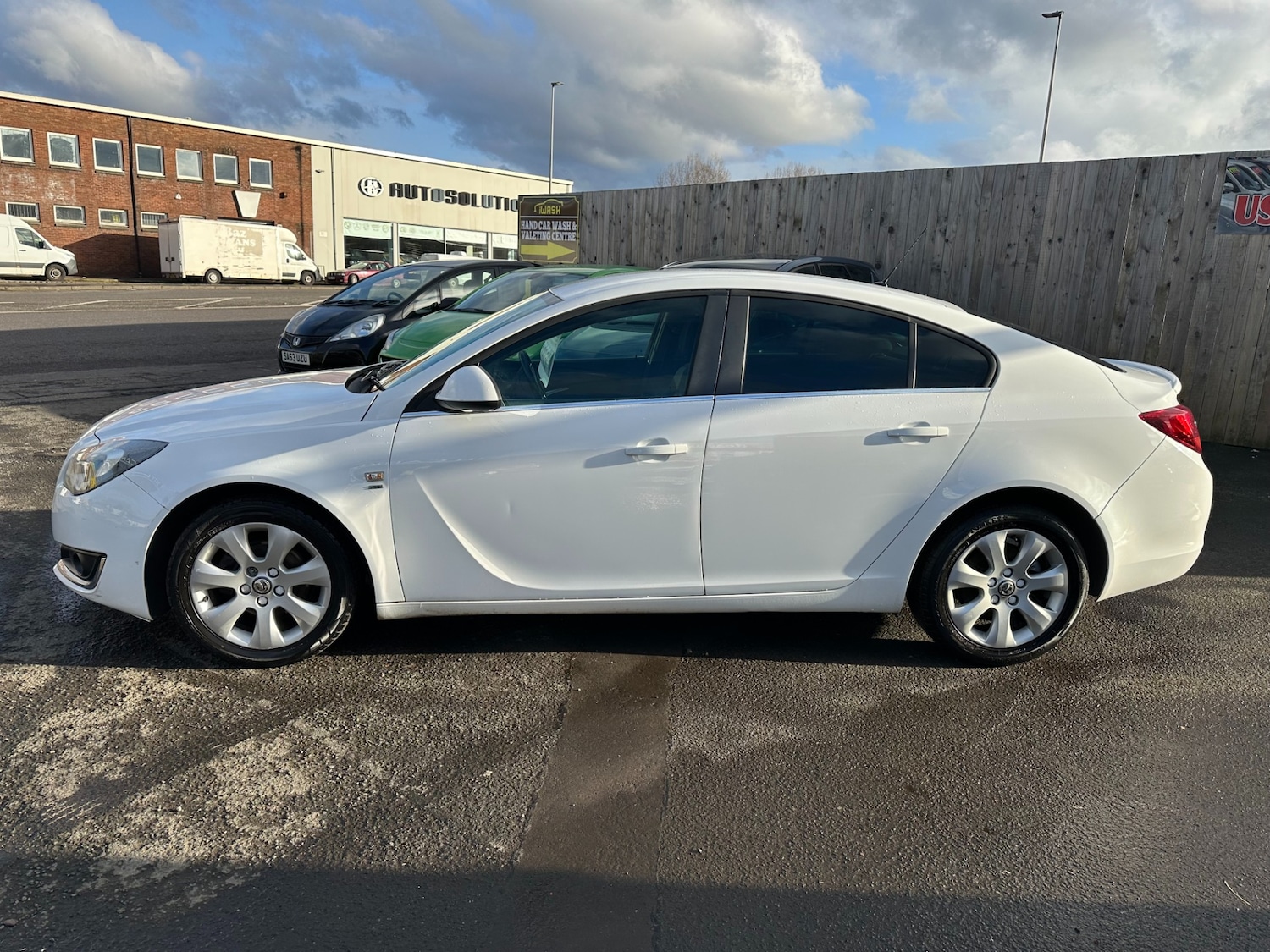 Used Vauxhall Insignia 2014 for sale - 77407494: Photo 4