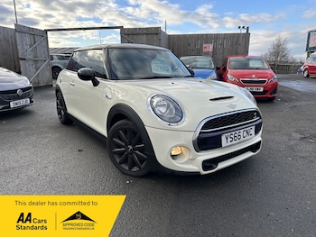 Used MINI Hatch 2016 for sale - 77259008: Photo