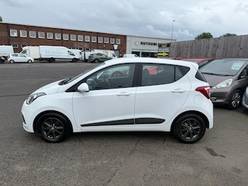 Used Hyundai i10 2015 for sale - 78779128: Photo
