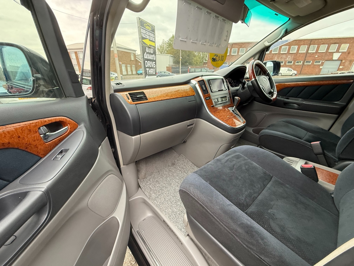 Used Toyota Alphard 2008 for sale - 76374590: Photo 9