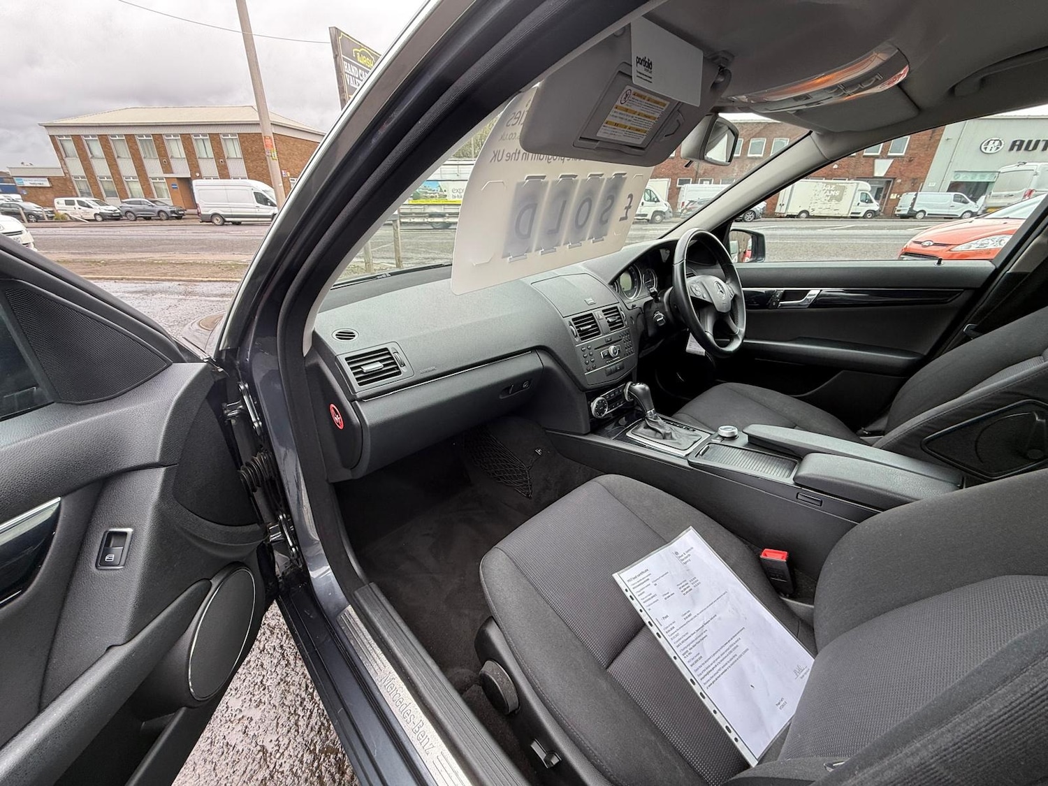 Used Mercedes-Benz C Class 2010 for sale - 78223911: Photo 12