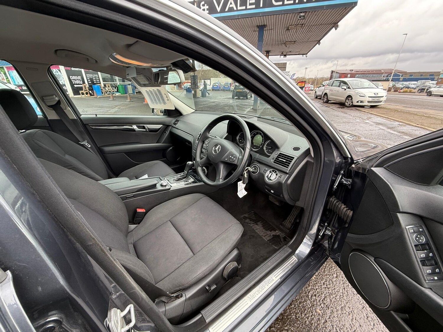 Used Mercedes-Benz C Class 2010 for sale - 78223911: Photo 17